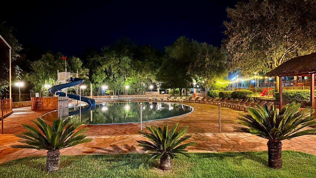 Parque Hotel Manantial Hohenau Exterior foto